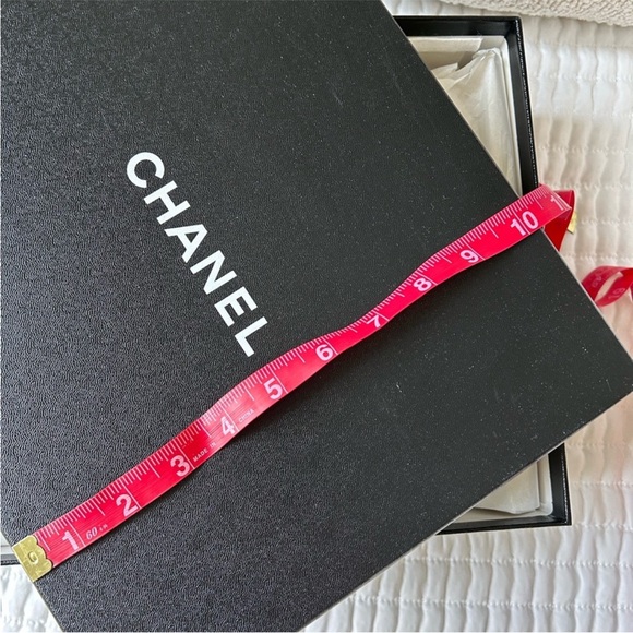 Chanel Box - Picture 5 of 7